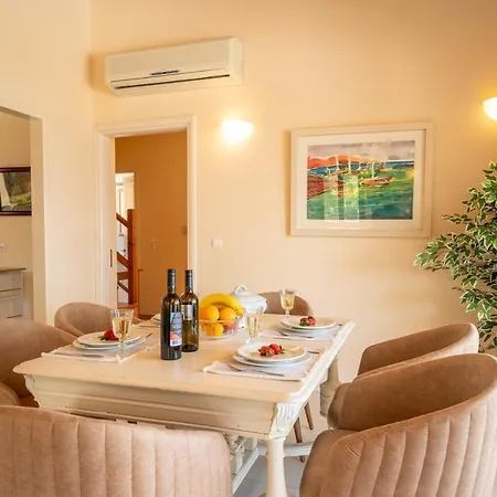 别墅 Helios Sea View & Private Pool Near *
