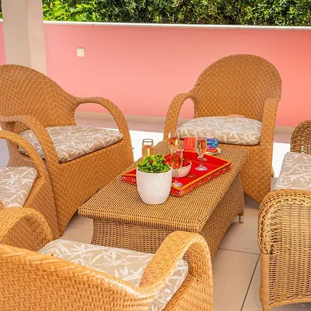 Helios Sea View & Private Pool Near *