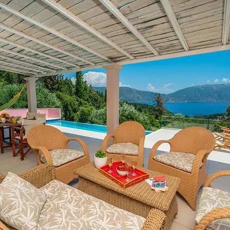Helios Sea View & Private Pool Near