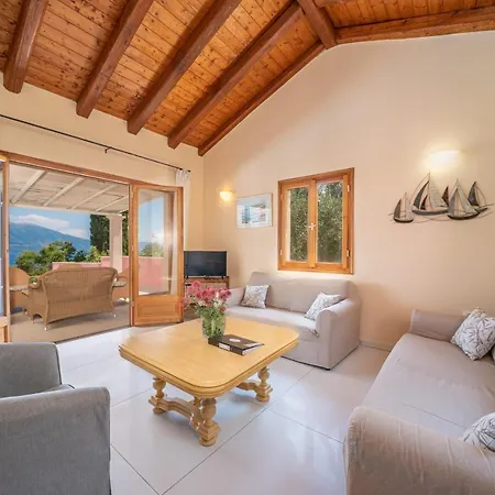 Helios Sea View & Private Pool Near Fiskardo